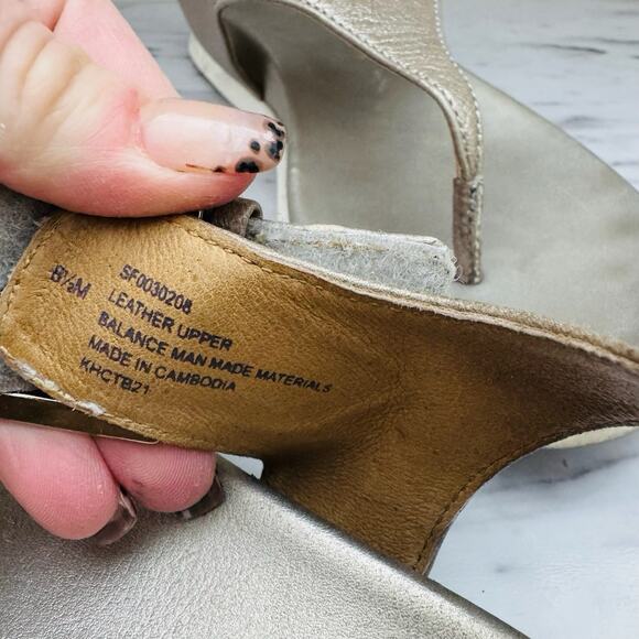 Sofft Farlyn Style Sandals Metallic Gold Leather Women’s Size 8.5 - Picture 10 of 11